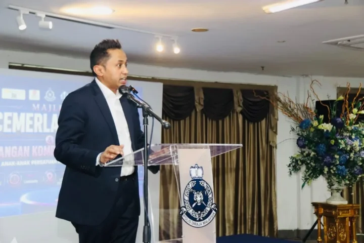 পুলিশ পরিবারের সন্তানদের পাশে এসএনটি গ্রুপ