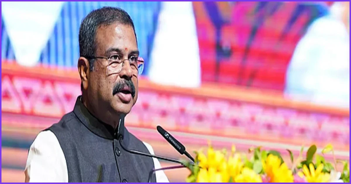 অবশেষে পদত্যাগ করলেন ভারতের কেন্দ্রীয় শিক্ষামন্ত্রী ধর্মেন্দ্র প্রধান