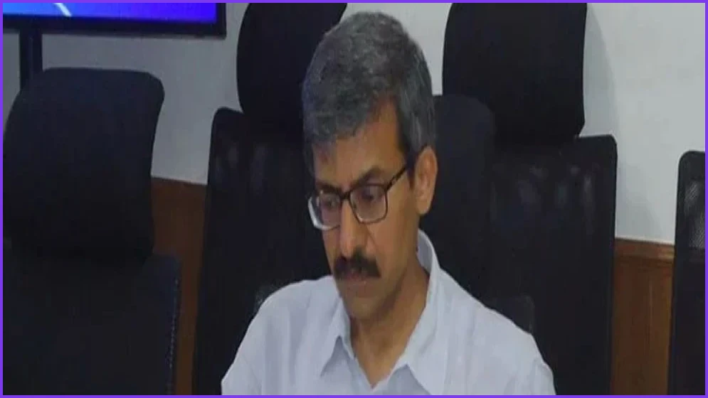 দিল্লিতে বিক্ষোভের মুখে শিক্ষা সচিব বিনীত যোশিকে অপসারণ
