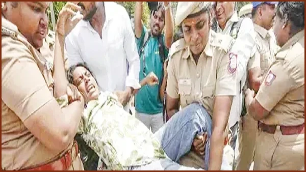 দিল্লির রাজনীতিতে নয়া সমীকরণ: মোদি সরকারের বিরুদ্ধে সরব তেলাপোকা পার্টি
