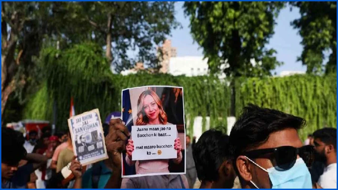 ভারতে বিক্ষোভ কাভার করতে গিয়ে হামলার শিকার সাংবাদিক দেব কোটাক