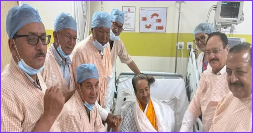 মোদির আশ্বাসে ২৭ দিনের অনশন ভাঙলেন সোনম ওয়াংচুক