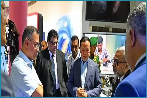 সেমিকন্ডাক্টর সিম্পোজিয়ামে ড্যাফোডিলের প্যাভিলিয়ন পরিদর্শন করলেন প্রধানমন্ত্রী
