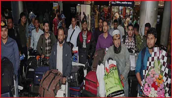 হরমুজ প্রণালিতে অবরুদ্ধ থাকার পর দেশে ফিরলেন ‘বাংলার জয়যাত্রা’র ১৭ নাবিক