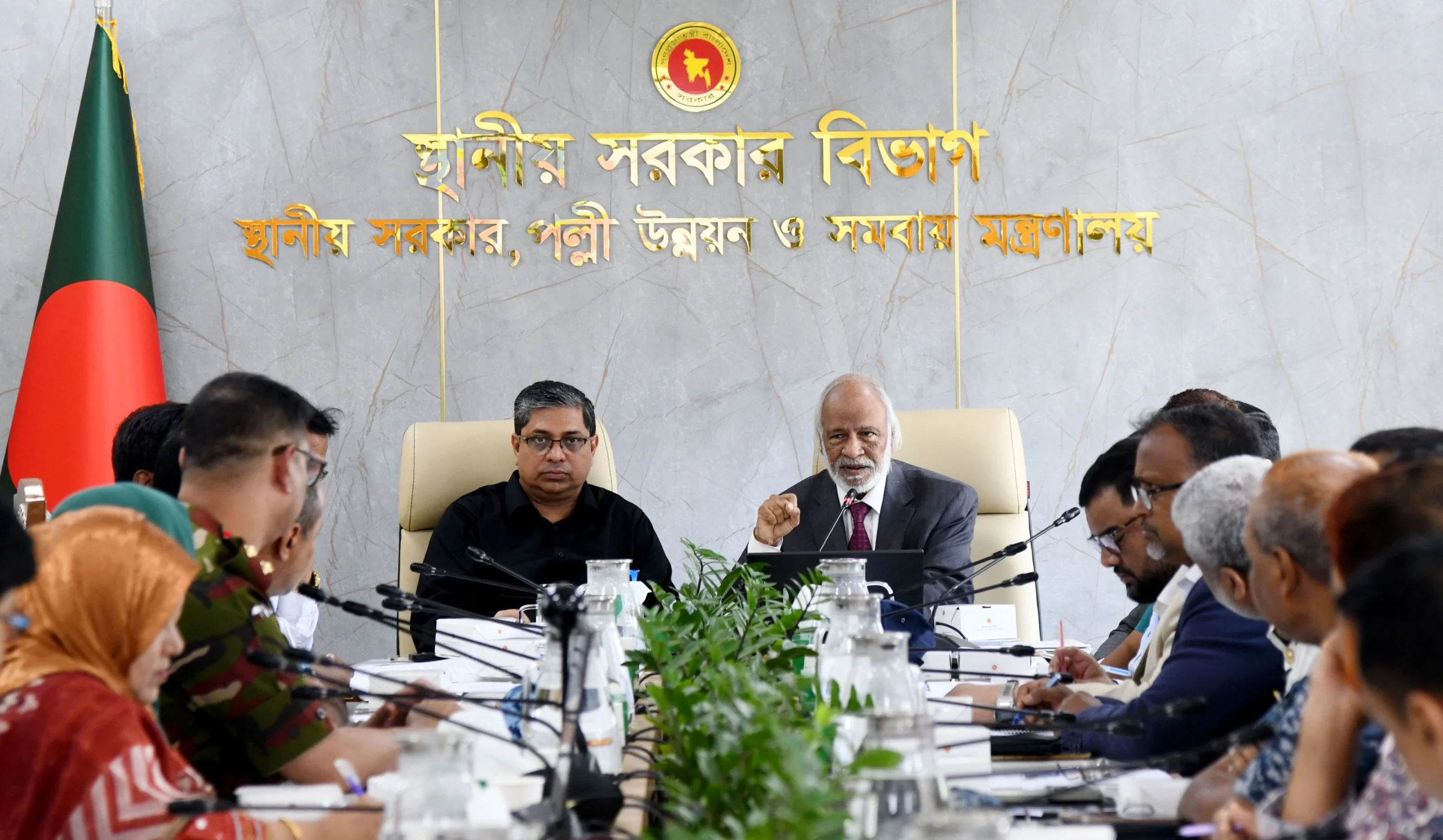 ডেঙ্গু প্রতিরোধে সর্বোচ্চ গুরুত্ব দিয়ে কাজ করছে সরকার: এলজিআরডি মন্ত্রী