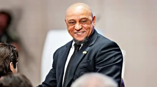 ইসলাম গ্রহণ করেছেন কিংবদন্তি ফুটবলার রবার্তো কার্লোস? 