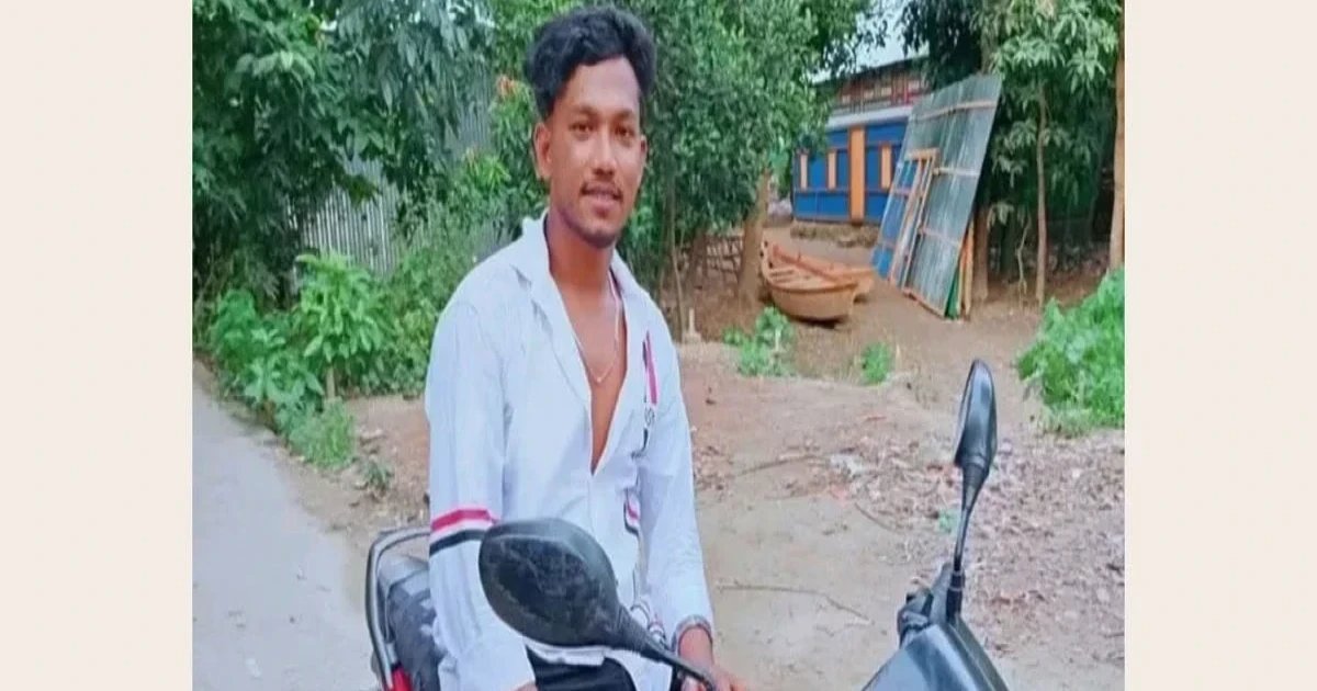 নরসিংদীতে বাজারে গতিরোধ করে যুবককে কুপিয়ে হত্যা
