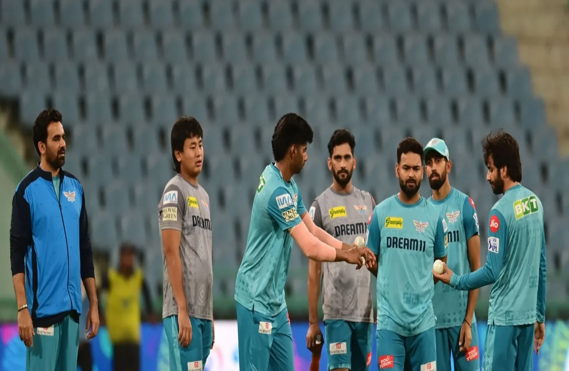 প্রথম বলেই উইকেট মায়াঙ্কের, তবে সাউথ দিল্লির কাছে হারল ইস্ট দিল্লি রাইডার্স