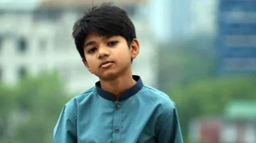একটি আইফোনের লোভে ঝরে গেল খুদে অপ্রতীমের প্রাণ