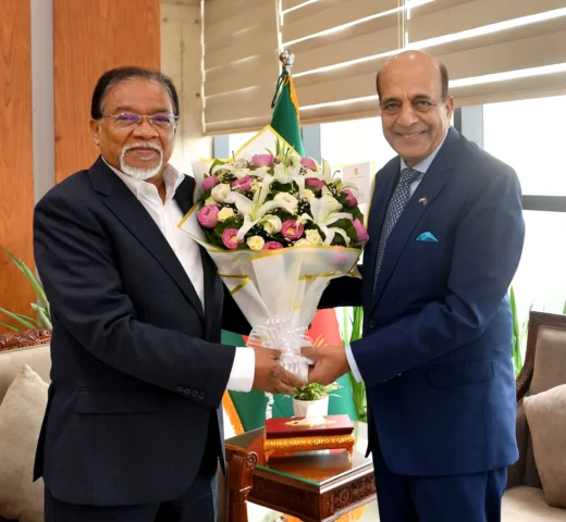 সীমান্ত হত্যা বন্ধ ও গঙ্গার পানির ন্যায্য হিস্যা চাইলেন জনপ্রশাসন উপদেষ্টা