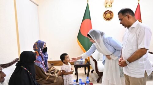 হাটহাজারীতে শহিদ দুই সেনা পরিবারের পাশে প্রধানমন্ত্রী!