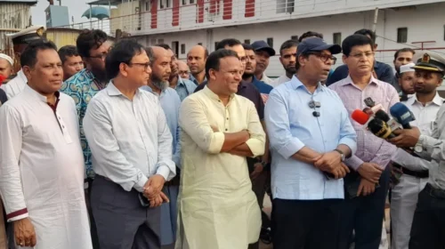 ৩ যাত্রীবাহী জাহাজ রূপান্তর হচ্ছে 'ভাসমান হাসপাতালে