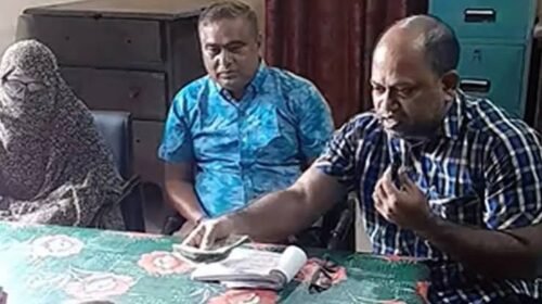 দীর্ঘদিন বিনা টিকিটে ভ্রমণ,রেলকে দিলেন ২৫ হাজার টাকা!