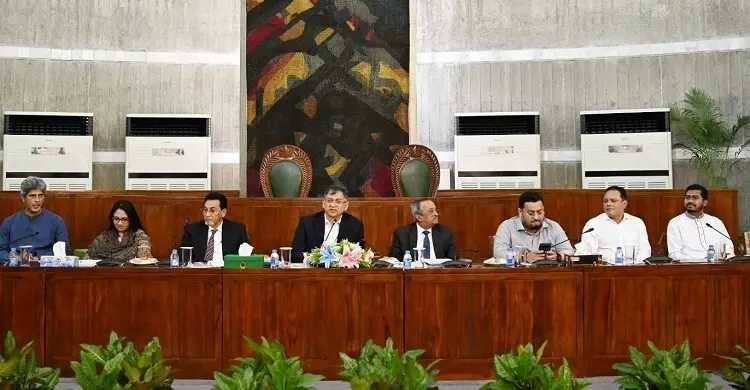 প্রধানমন্ত্রীর মেয়াদ ১০ বছর নির্ধারণ করা অগণতান্ত্রিক: স্বরাষ্ট্রমন্ত্রী