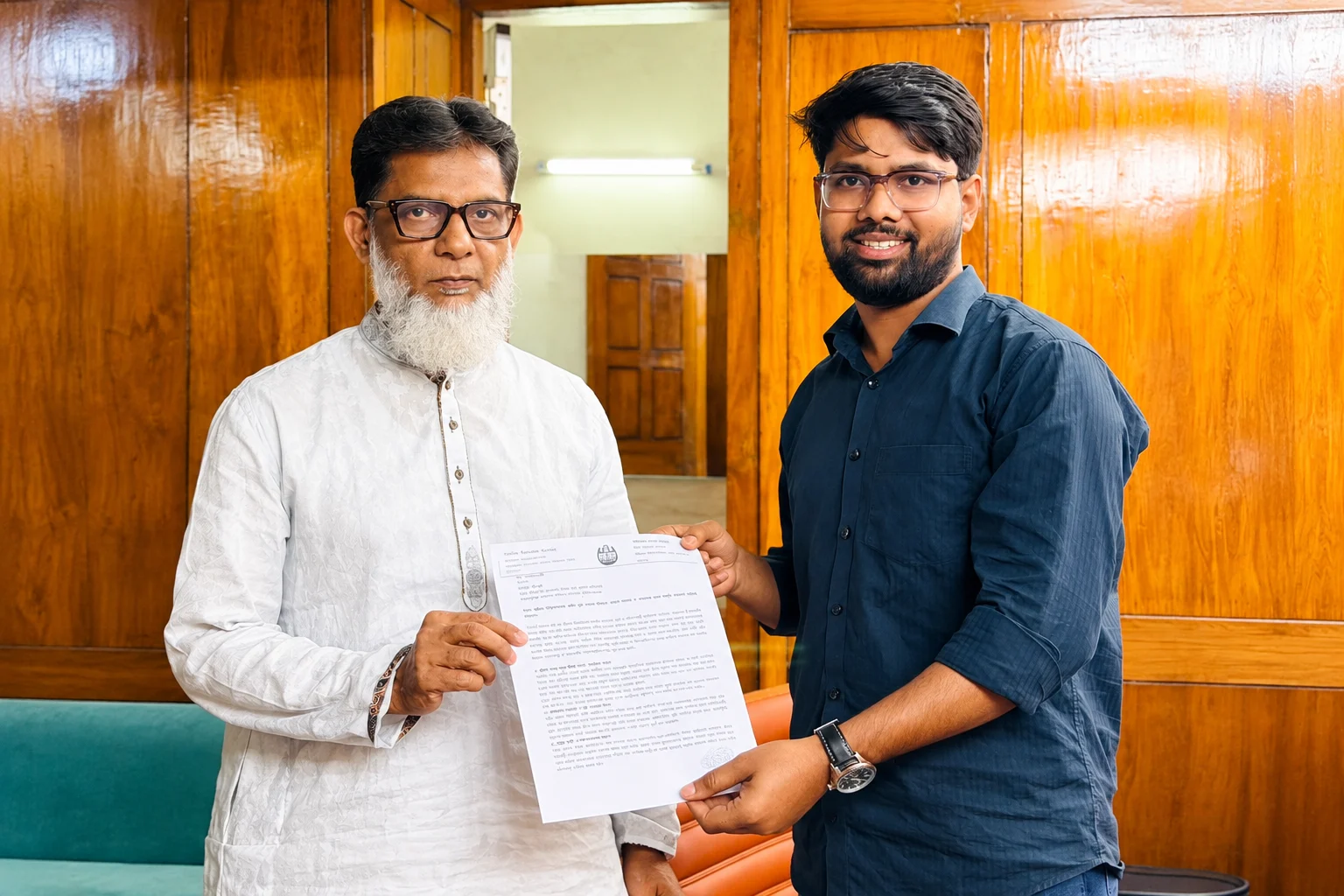 চবি শাটল ট্রেনের সংস্কারে রেল প্রতিমন্ত্রীর কাছে চাকসু এজিএসর স্মারকলিপি