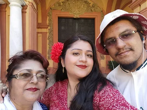 ফ্রান্সে সরকারি প্রশাসন ও গবেষণায় দুই সন্তানের সাফল্য