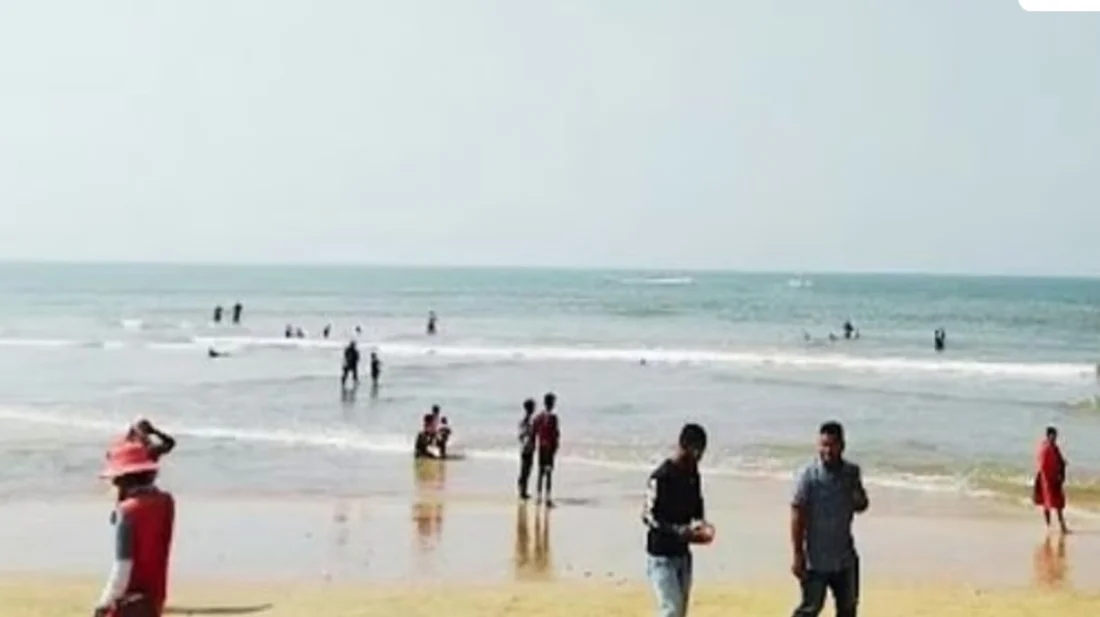 শিক্ষাসফরে গিয়ে সমুদ্রে ডুবে ৮ শিক্ষার্থীর মর্মান্তিক মৃত্যু!