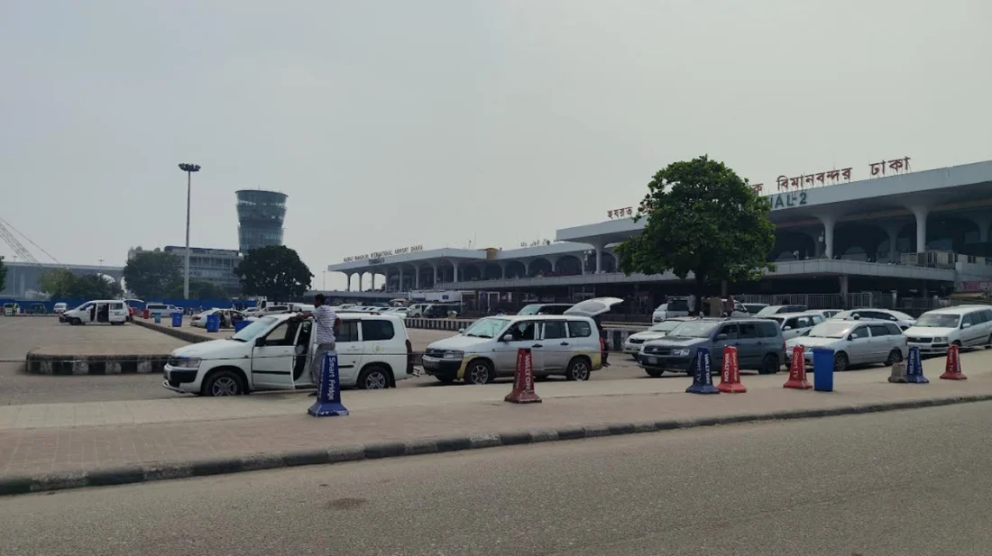 ১৩৪ ফ্লাইট বাতিল, আটকেপড়া যাত্রী সংখ্যা ২০ হাজার ছাড়ালো